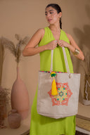 Rain or Shine: The Stylish Mushreq Tote with a Colorful Waterproof Lining