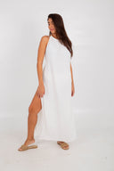 Sunkissed Allure: The Backless Wonder Dress